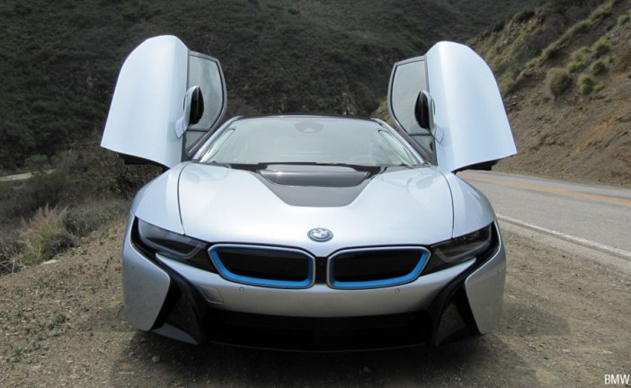 Why BMW I8 is the first choice for luxury car rental?